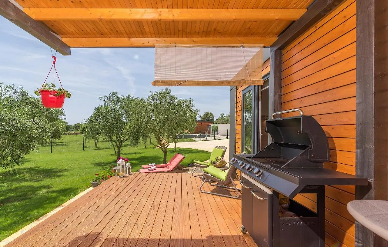Beach Houses Ive & Beta With Pool & Jacuzzi In A Olive Grove, Pomer - Istria Croatia