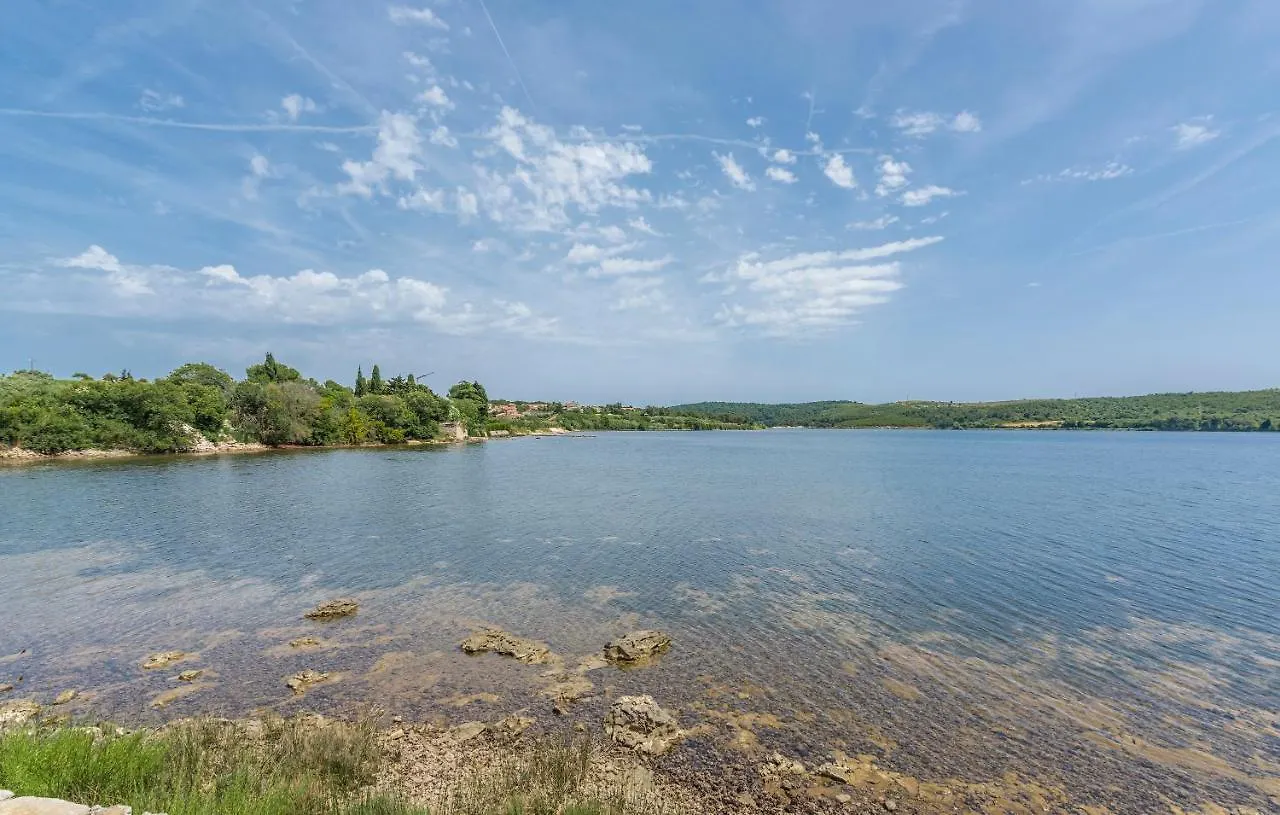 Beach Houses Ive & Beta With Pool & Jacuzzi In A Olive Grove, Pomer - Istria Holiday home