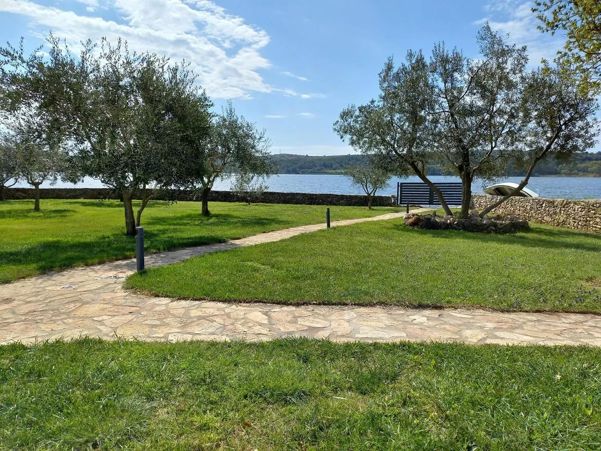 Beach Houses Ive & Beta With Pool & Jacuzzi In A Olive Grove, Pomer - Istria Σπίτι διακοπών